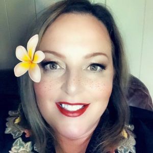 Meet your Posher, Jona